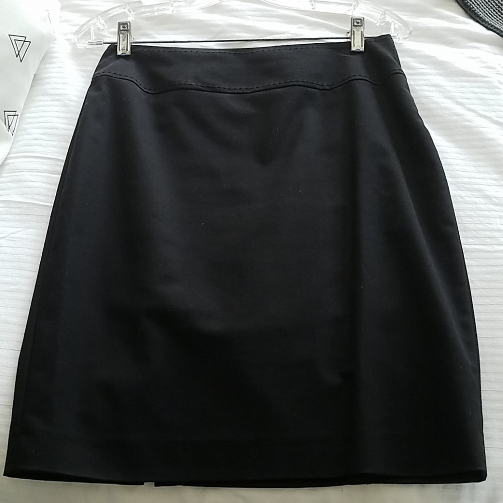 Black Tahari Pencil skirt